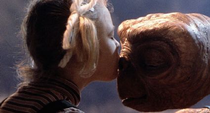 Drew Barrymore lanza una paleta de sombras inspirada en 'E.T, el extraterrestre'