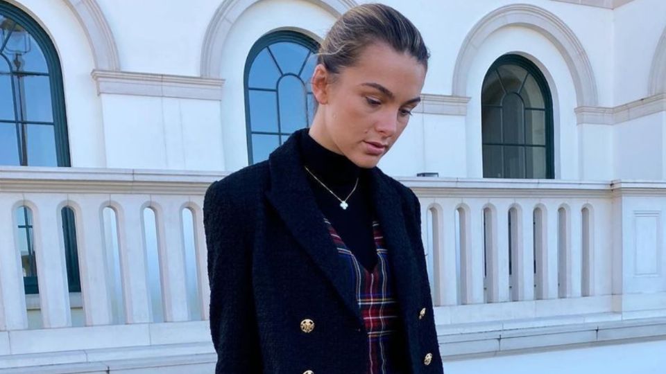 Cómo lograr el estilo preppy, el look clásico que se inpone este invierno. Fuente: Instagram @pariselllis