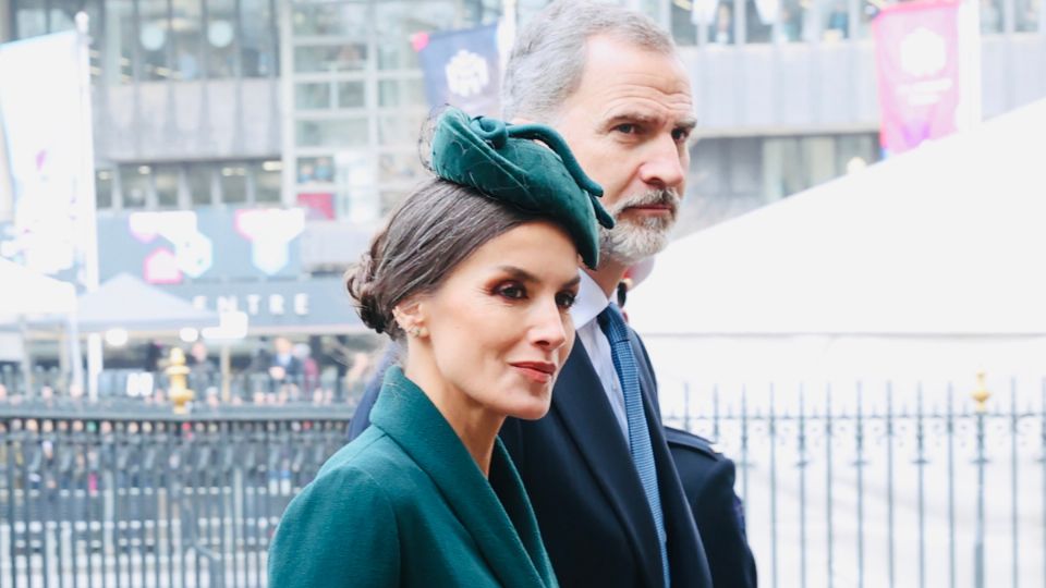 Rey Felipe y reina Letizia. Fuente: Twitter @CasaReal