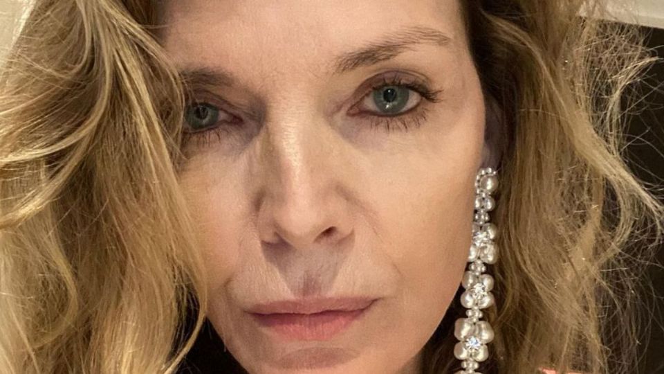 Michelle Pfeiffer mantiene una silueta inigualable. Fuente: Instagram @michellepfeifferofficial