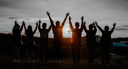 Esta cantidad de amigos debes tener para ser feliz, según la ciencia