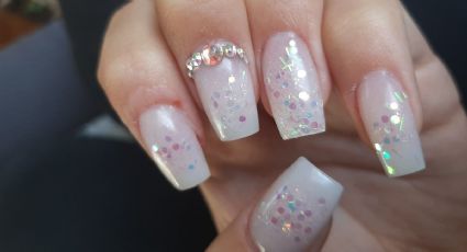 Manicura con purpurina: 3 ideas fuera de lo común