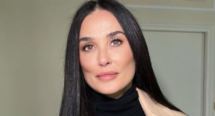 Hermosa, Demi Moore impacta en traje de baño a sus 59 años