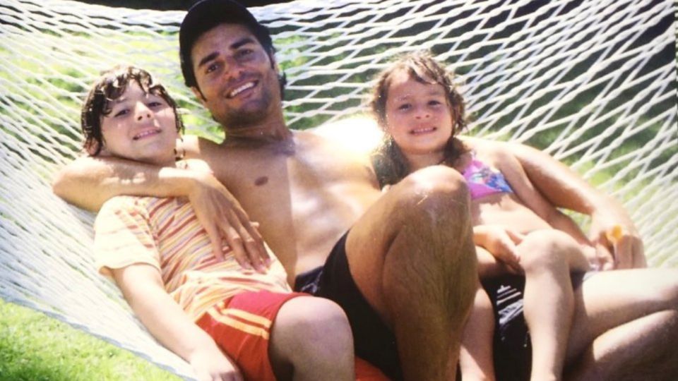 Así lucen hoy Lorenzo e Isadora, los hijos de Chayanne. Fuente: Instagram @isadorafigueroa