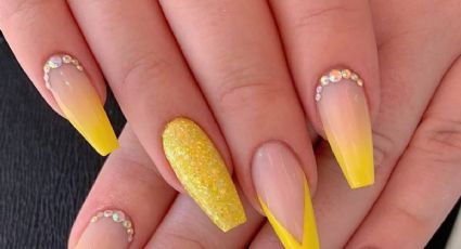 La manicura floral también se lleva en el cambio de estación: 3 ideas en amarillo