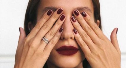 Uñas color vino, el diseño de manicura ideal para lucir unas manos elegantes