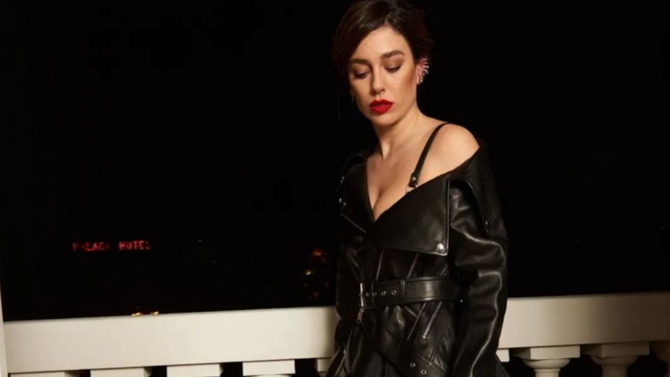 Blanca Suarez impone tendencia con pantalones de Zara. Fuente: Instagram @blanca_suarez