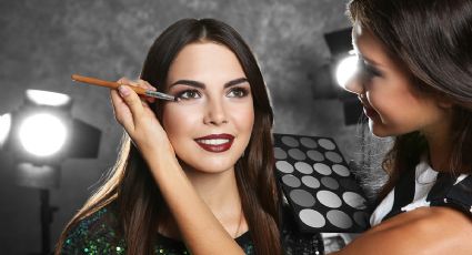 El truco de las maquilladoras profesionales para decirle adiós a las ojeras