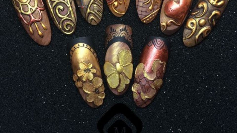 Dile adiós a la manicura barroca: 3 diseños que no van más en tus uñas. Fuente: Pinterest.