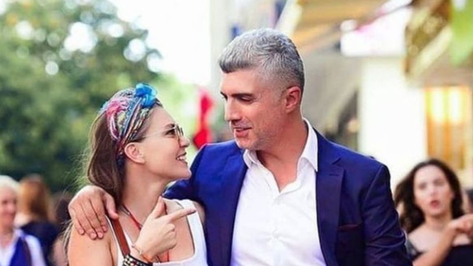 Asli Enver y Özcan Deniz son los protagonistas de La novia de Estambul