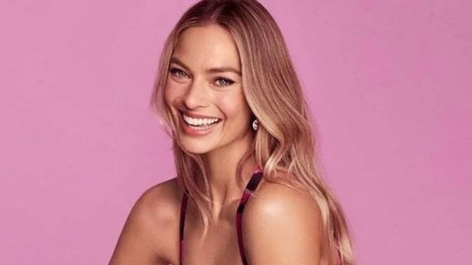 Margot Robbie su subió a la ola natural. Fuente: instagram @margotrobbieofficial.