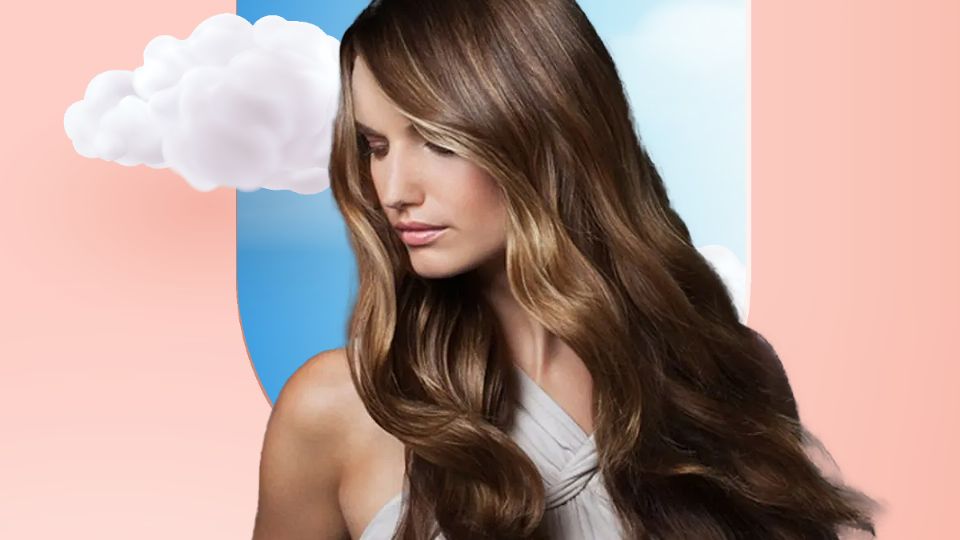 Mechas balayage para ocultar canas en mujeres castañas. Fuente: Producción Panorama