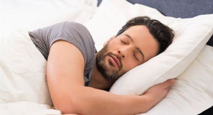 Dormir boca arriba: beneficios para tu piel, espalda y columna vertebral