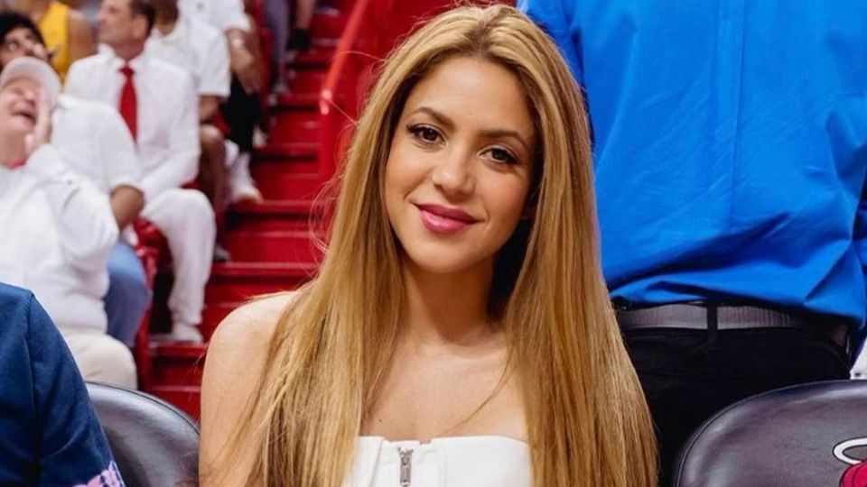 Llena tus pulmones de aire antes de conocer a las hermanas desconocidas de Shakira. Fuente: Instagram @shakira