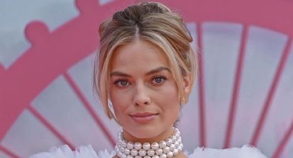 Margot Robbie impactó con una manicura marmolada en la premiere de Barbie