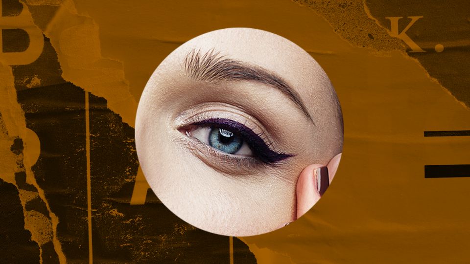 El truco viral para lograr el eyeliner perfecto y agrandar la mirada. Fuente: Producción Panorama / Shutterstock