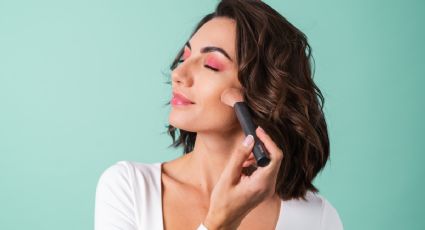 Despídete de los párpados caídos con este maquillaje efecto lifting