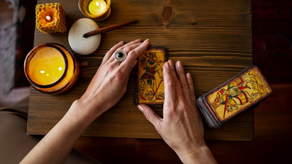 Tarot 2023: las predicciones del oráculo para salud, dinero y amor. Fuente: FreePik