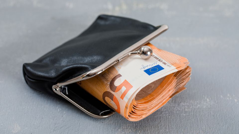 El ritual que debes practicar el primer domingo de cada mes para atraer el dinero a tu cartera. Fuente: Freepik