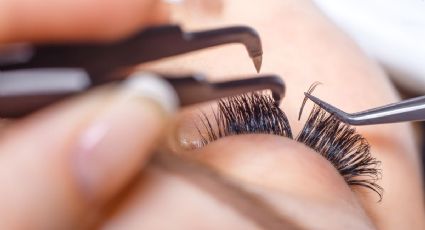 Dile adiós a las extensiones de pestañas con estos trucos de maquillaje