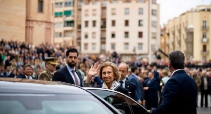 La emoción de la Reina Sofía al ver al cristo de la buena muerte en Málaga