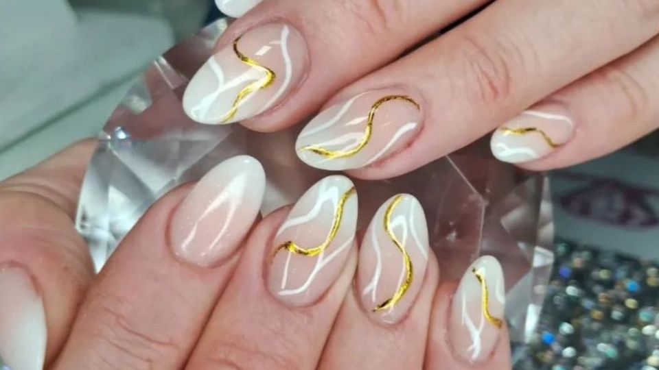 Estos son los mejores diseños de uñas parisinas que son tendencia este verano. Fuente: Instagram @nailsyanira