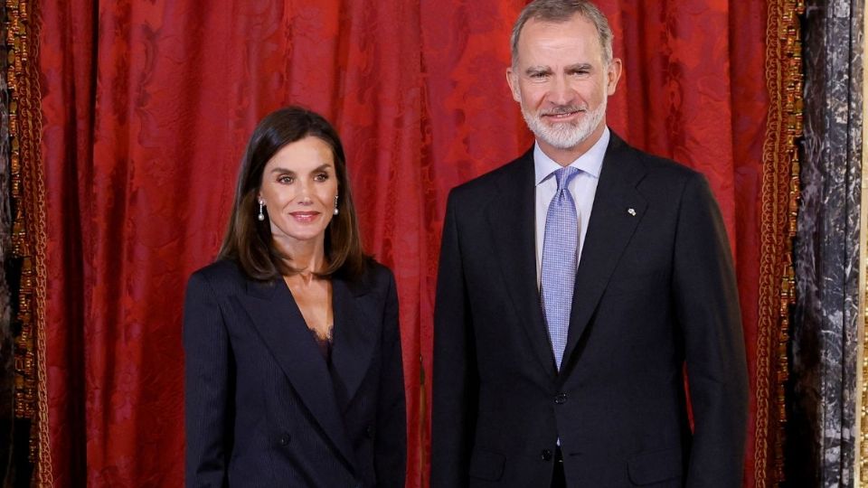 Descubre en qué se basa el protocolo que utilizan los Reyes a la hora de la cena. Foto: AFP