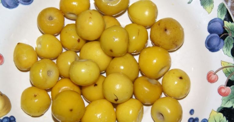 nanches